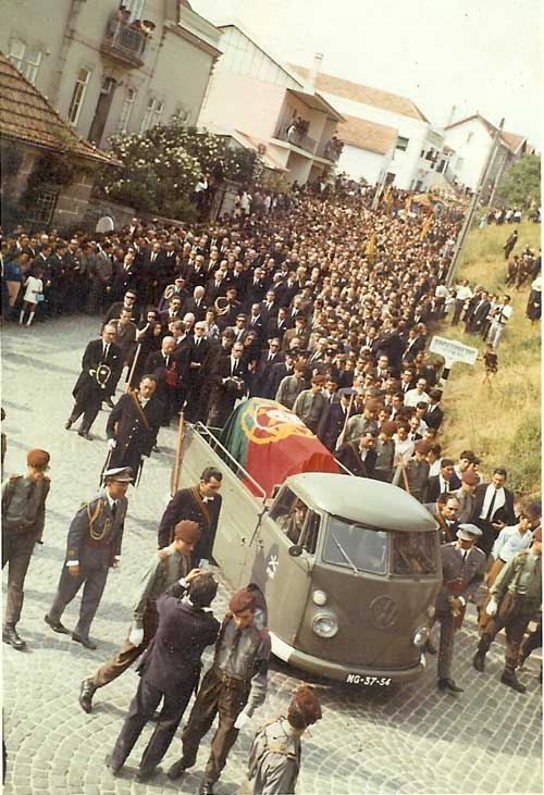 Cortejo Fúnebre de Salazar - Santa Comba Dão